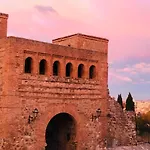 El Capricho Del Arco_Apartamentos Burgos Catedral